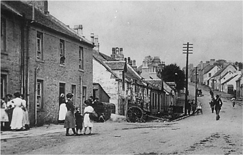 Buchanan Street looking north, early 1900s. Courtesy of Hugh Mc Arthur and Balfron Heritage